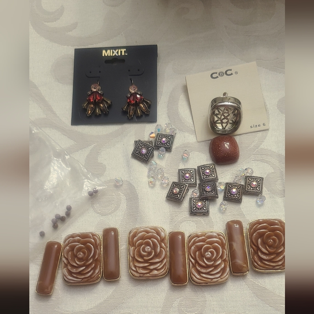 Project Jewelry- Earrings/Bracelets/Ring.